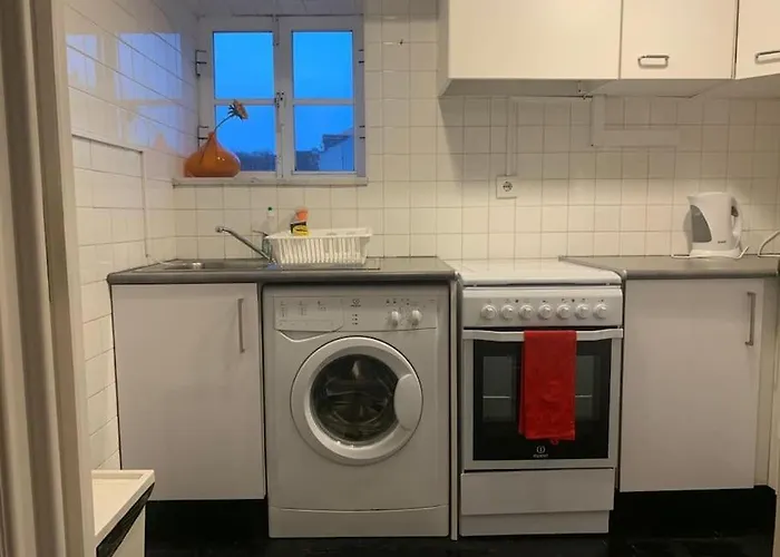 Charming Near Campo Martires Da Patria * ליסבון